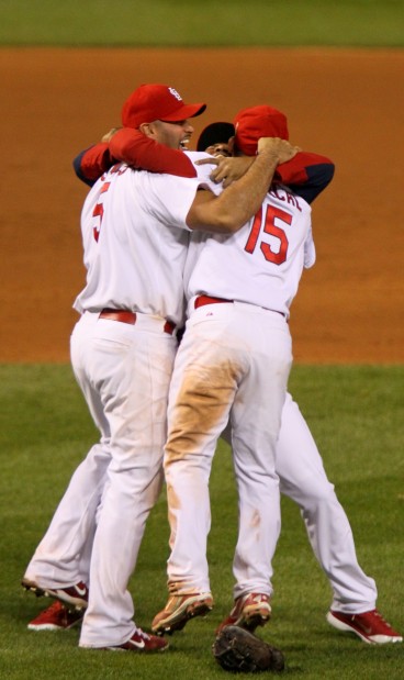 Photo: Cardinals' Albert Pujols scores during game 7 of the World Series in  St. Louis - WAX20111028312 