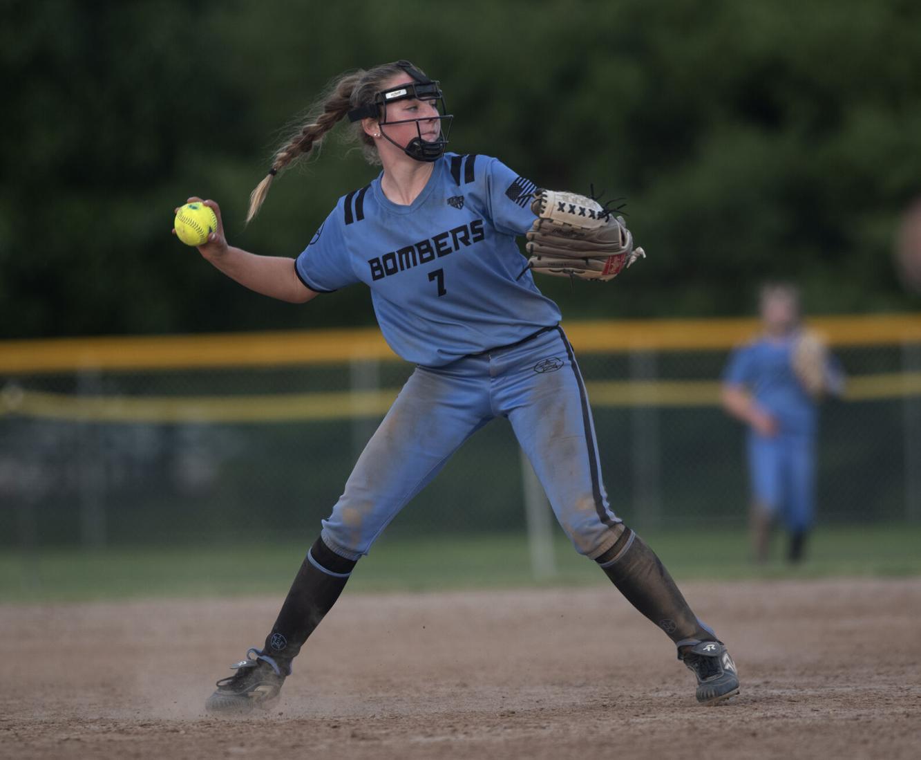 PostSeason Warmup softball tournament So. Ill Lady Roughnecks vs