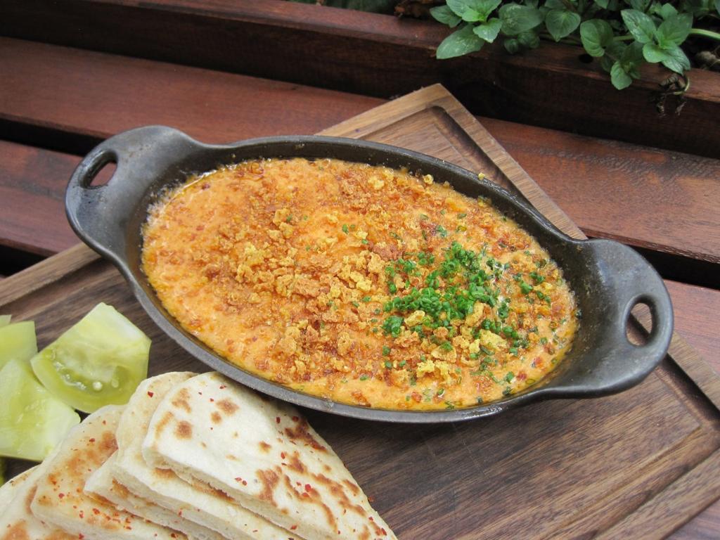 Special Request Juniper S Pimento Cheese Dip Is Served Warm Food And Cooking Stltoday Com
