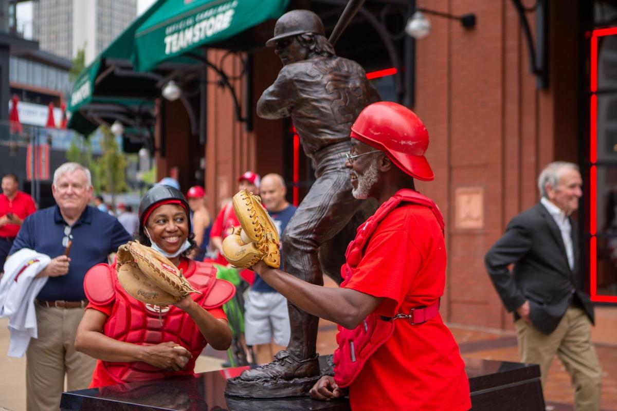 Photos: Ted Simmons statue unveiled before induction into Hall of Fame