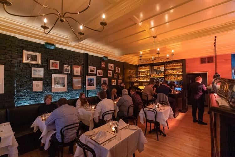 Dining Review: Wright's Tavern