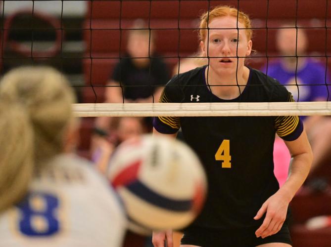 Strong senior group has Valmeyer dreaming big High school girls