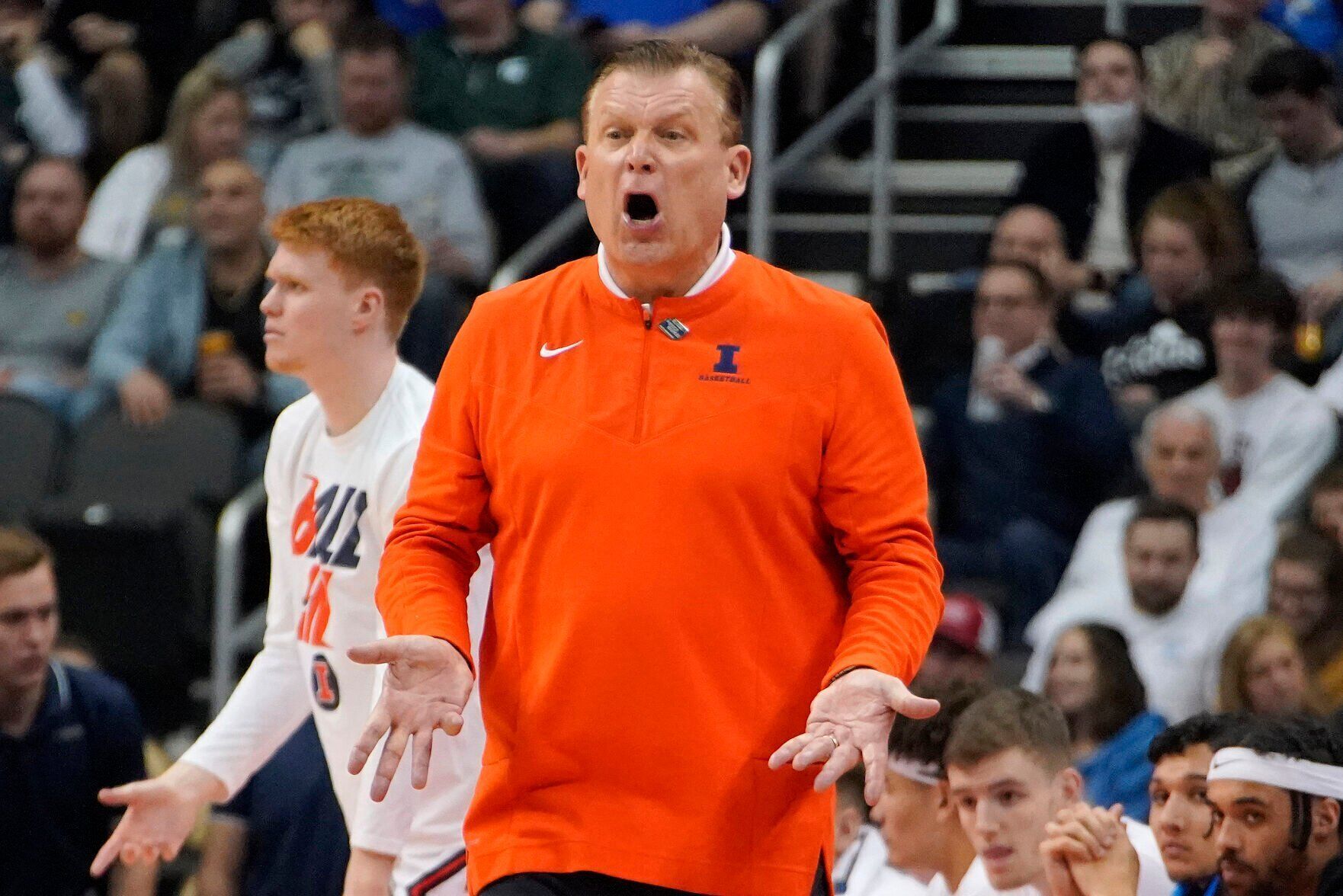 Illinois head discount coach basketball