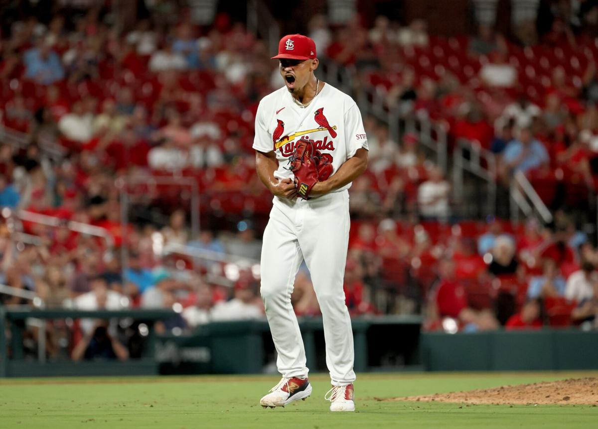 Focused on winning 'now,' Nolan Arenado crushes walk-off homer to carry  Cardinals to win