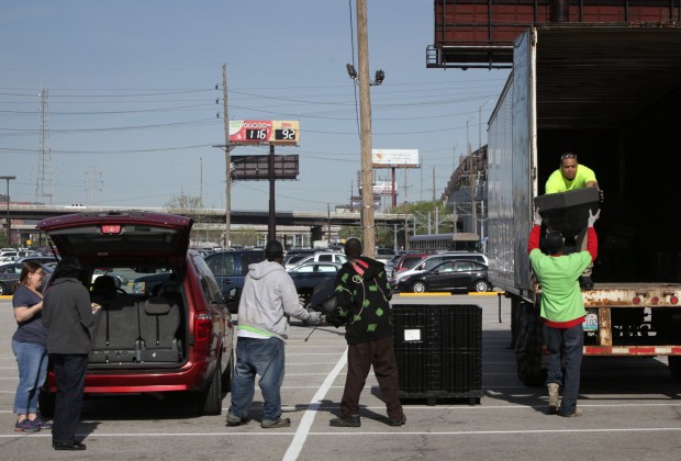 Mers Goodwill and St. Louis Cardinals electronic recycling event