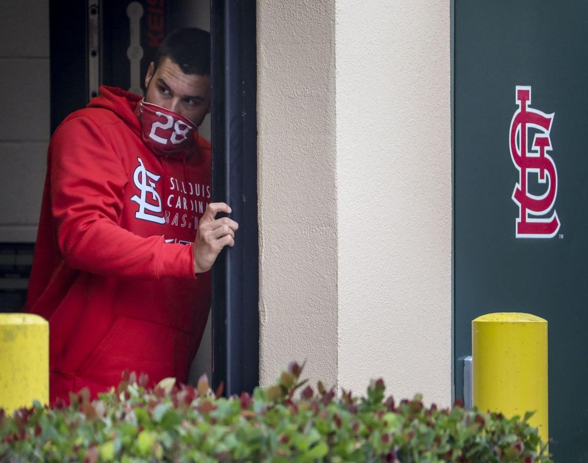 Cardinals honor Mike Shannon and Tim McCarver, who shared bonds on