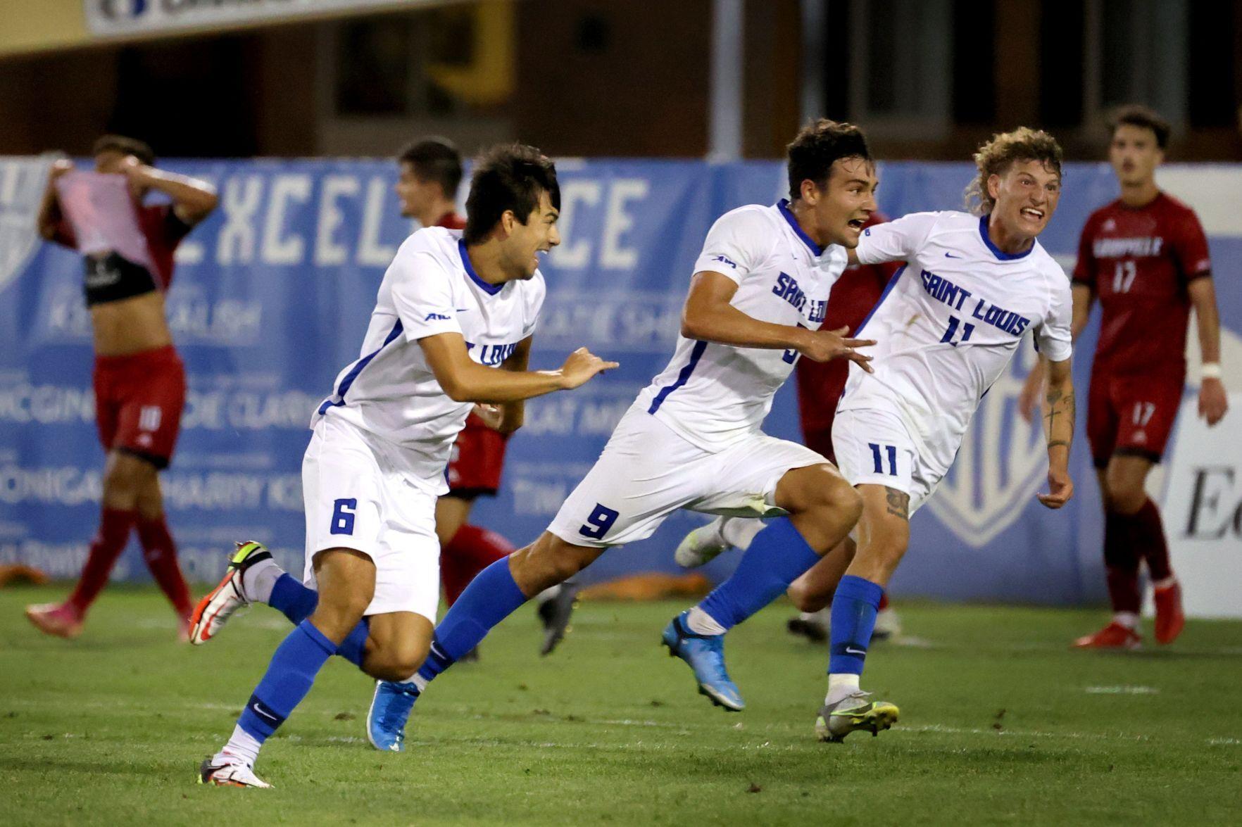 Photos St. Louis University beats Louisville 21 in mens soccer