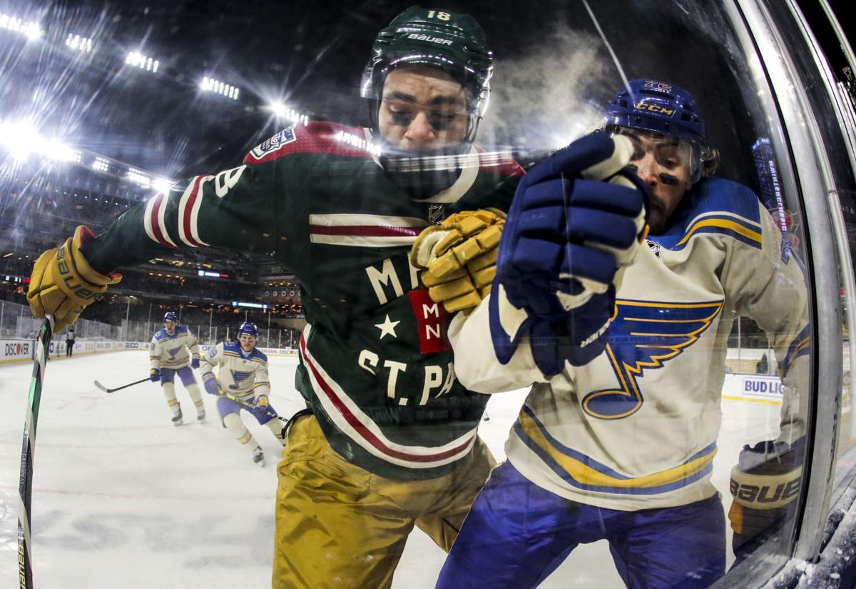 Blues make Winter Classic a day at the beach with win over Wild