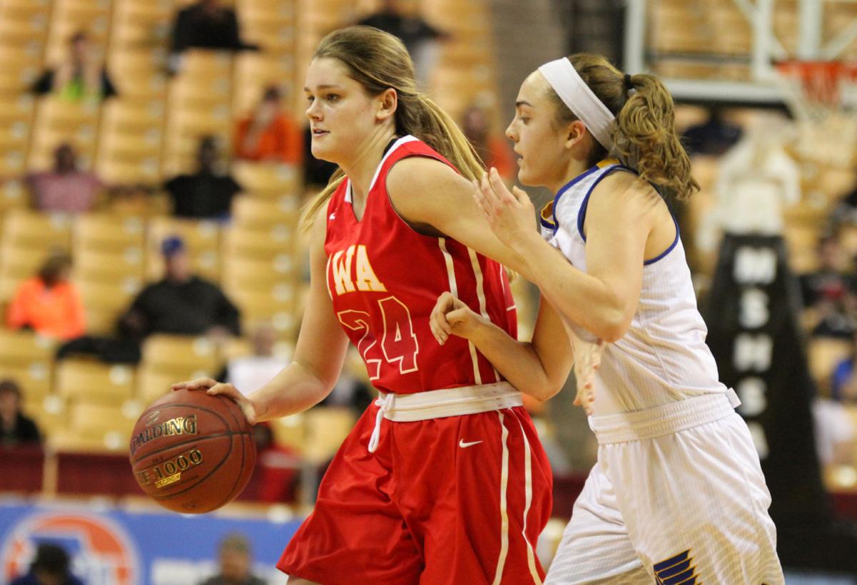 Incarnate Word S Britzmann Bounces Back From Knee Injury For