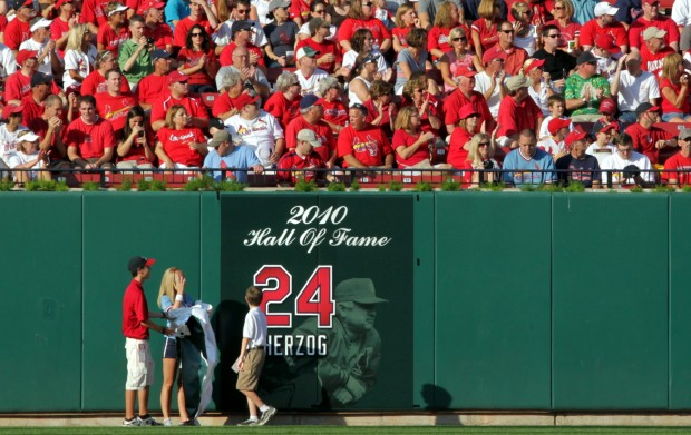 st louis cardinals retired jerseys