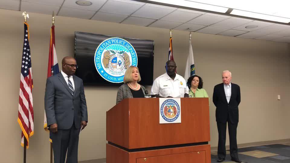 Video: St. Louis Officials announce $25,000 rewards | Law and order | www.semadata.org