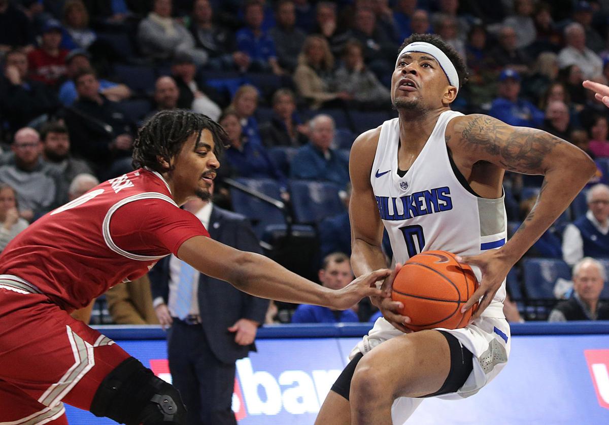 Billikens 76, Hawks 63