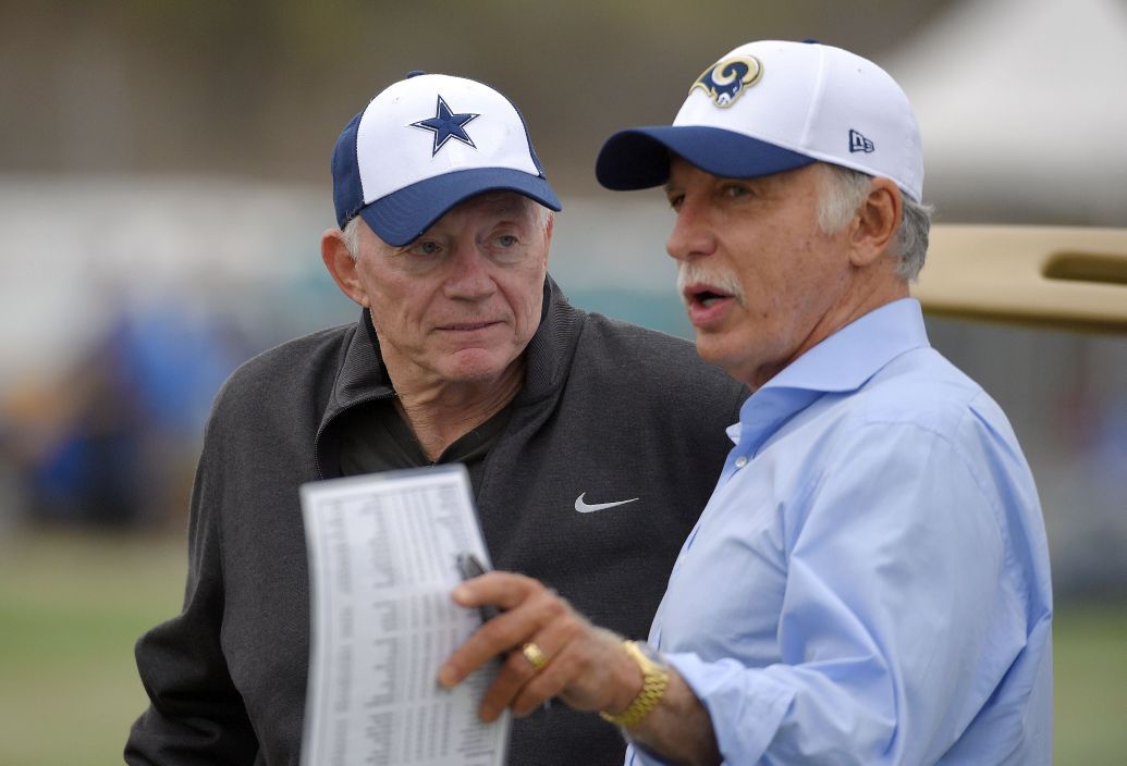 Dallas Cowboys training camp: Jerry Jones thanks fans in Oxnard at opening  ceremonies