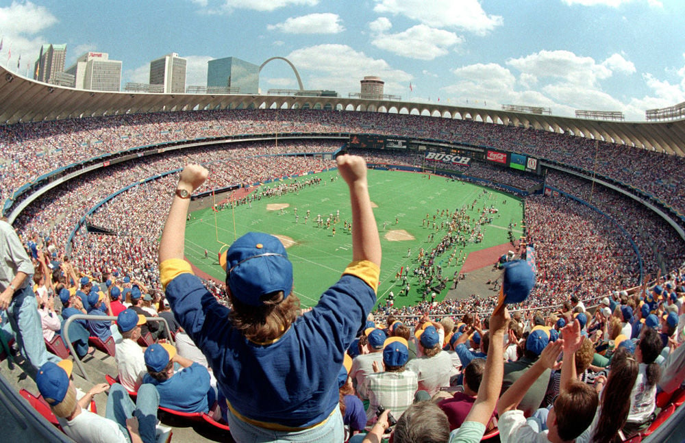 From Sept. 10, 1995, Fans revel in Rams' first victory at home