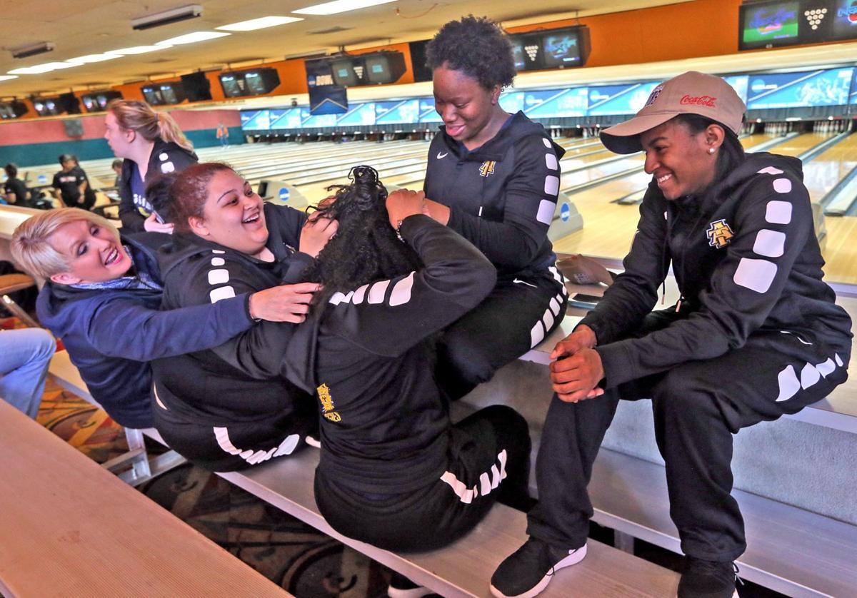 Women's college bowling finals roll into town Joe's St. Louis