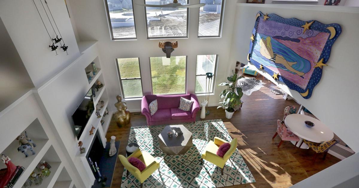 Fanciful art sets the tone in new St. Charles build