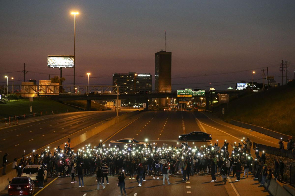 Protesters hold vigil for Breonna Taylor