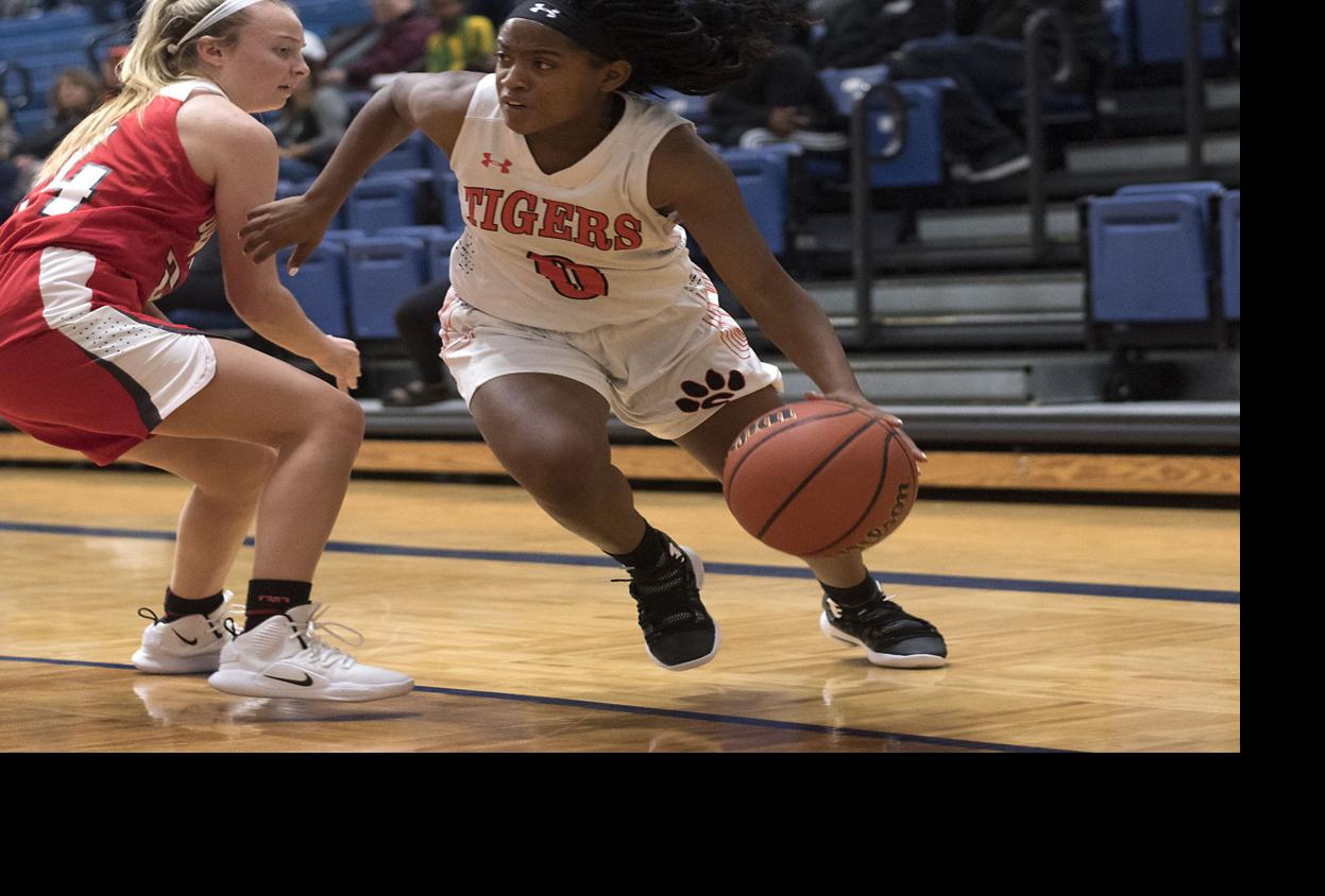 Edwardsville Reloads Again For Another Run Girls Basketball