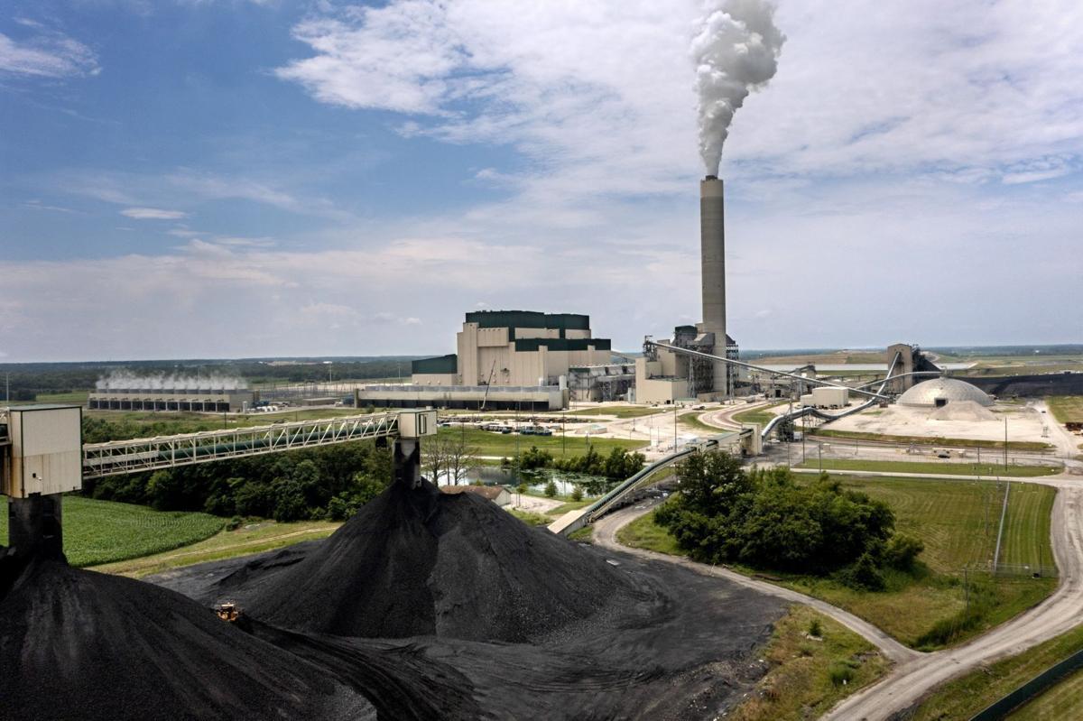 Prairie State Energy Campus, 1630 megawatt coal-fired power plant in Marissa