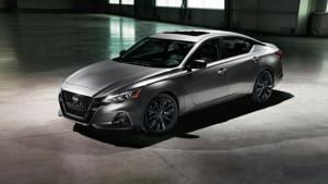 2022 Nissan Altima: The Midnight Edition returns for a dash of ebony ebullience.