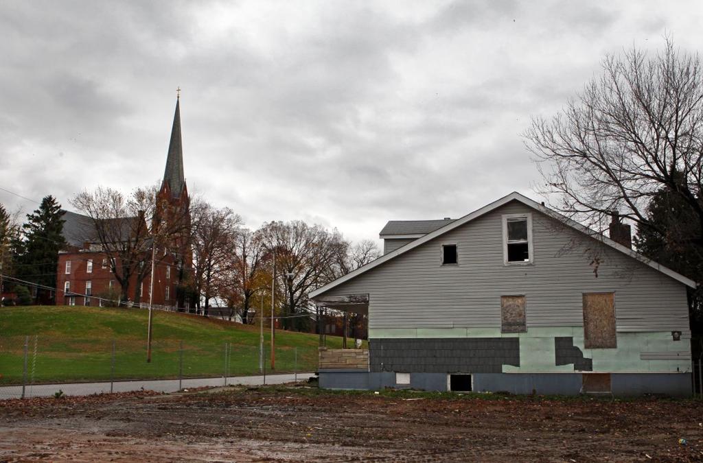 Msd Buyout Of Flooding Homes Leaves Vacancies But Baden Boosters See Opportunity Local Business Stltoday Com