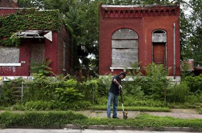 Vacant neighbors, vacant homes