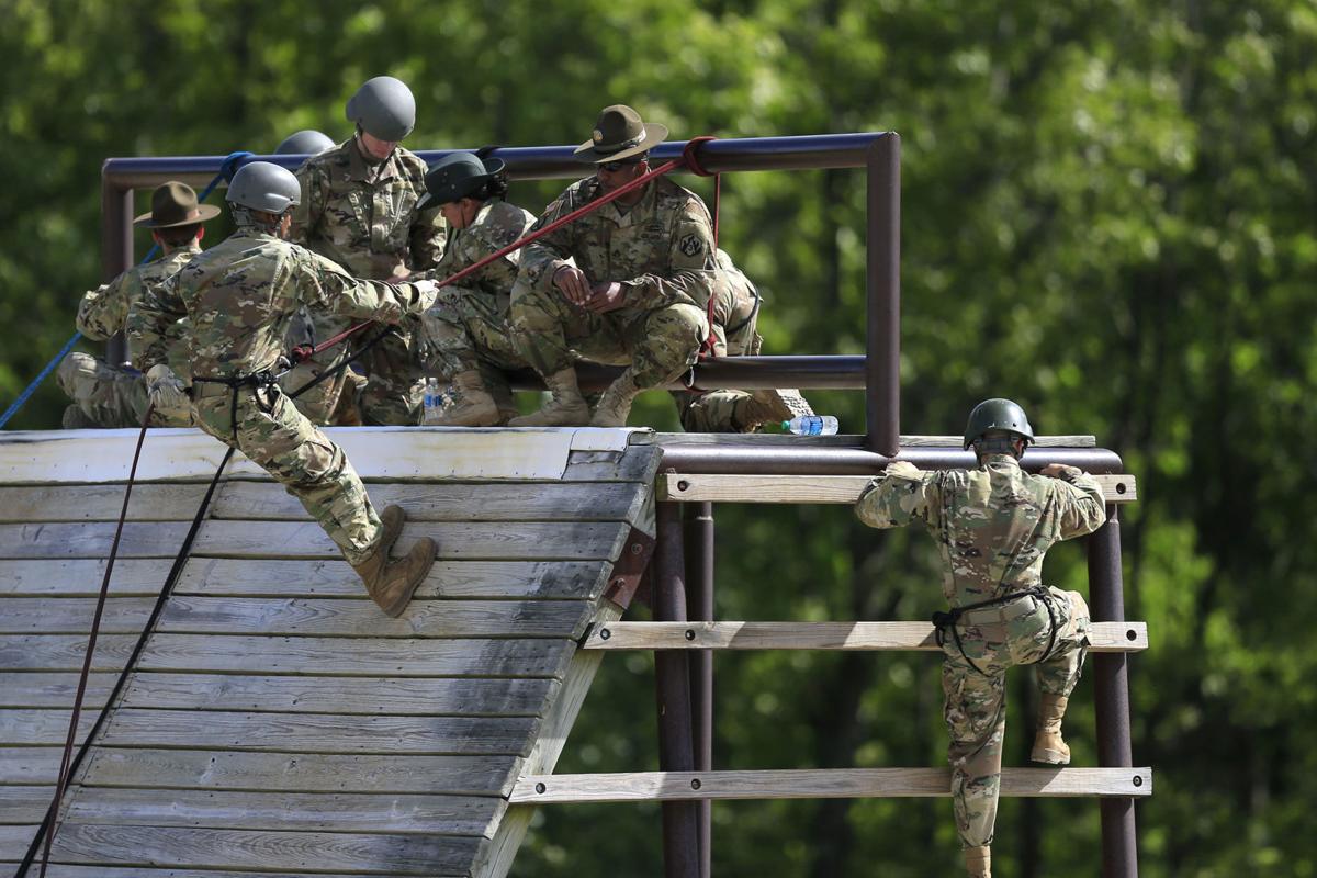 Fort Leonard Wood service members participate in military appreciation  event before Cardinals game Sept. 11, Article