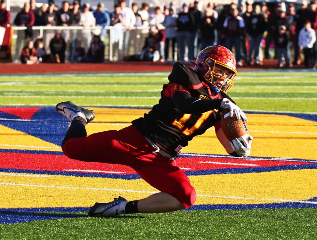 Mt. Carmel uses highpowered attack to top Roxana in 3A semifinal