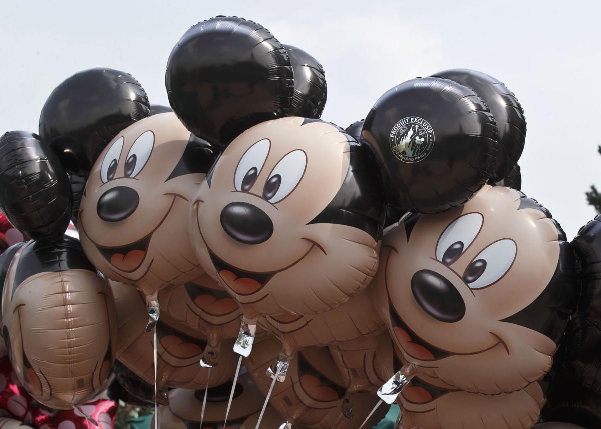 After 95 Years, Disney Officially Breaks Up Mickey and Minnie - Inside the  Magic