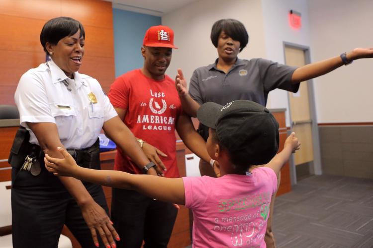 Louisiana Girl On Mission To Hug Officers In 50 States Visits Ferguson Louisiana Girl On Mission To Hug Officers In 50 States Visits Ferguson
