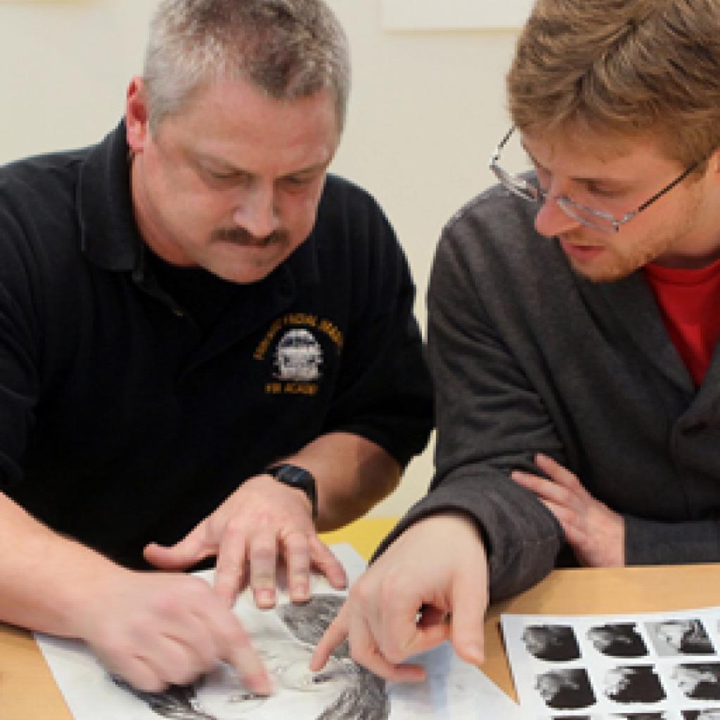 Technology Is Pushing Police Sketch Artists Aside Law And Order Stltoday Com