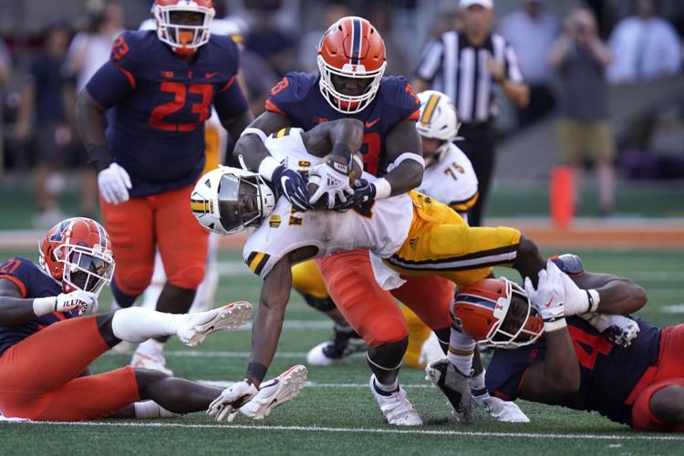 Quan Martin stepping up as Illinois football defense's Swiss Army knife