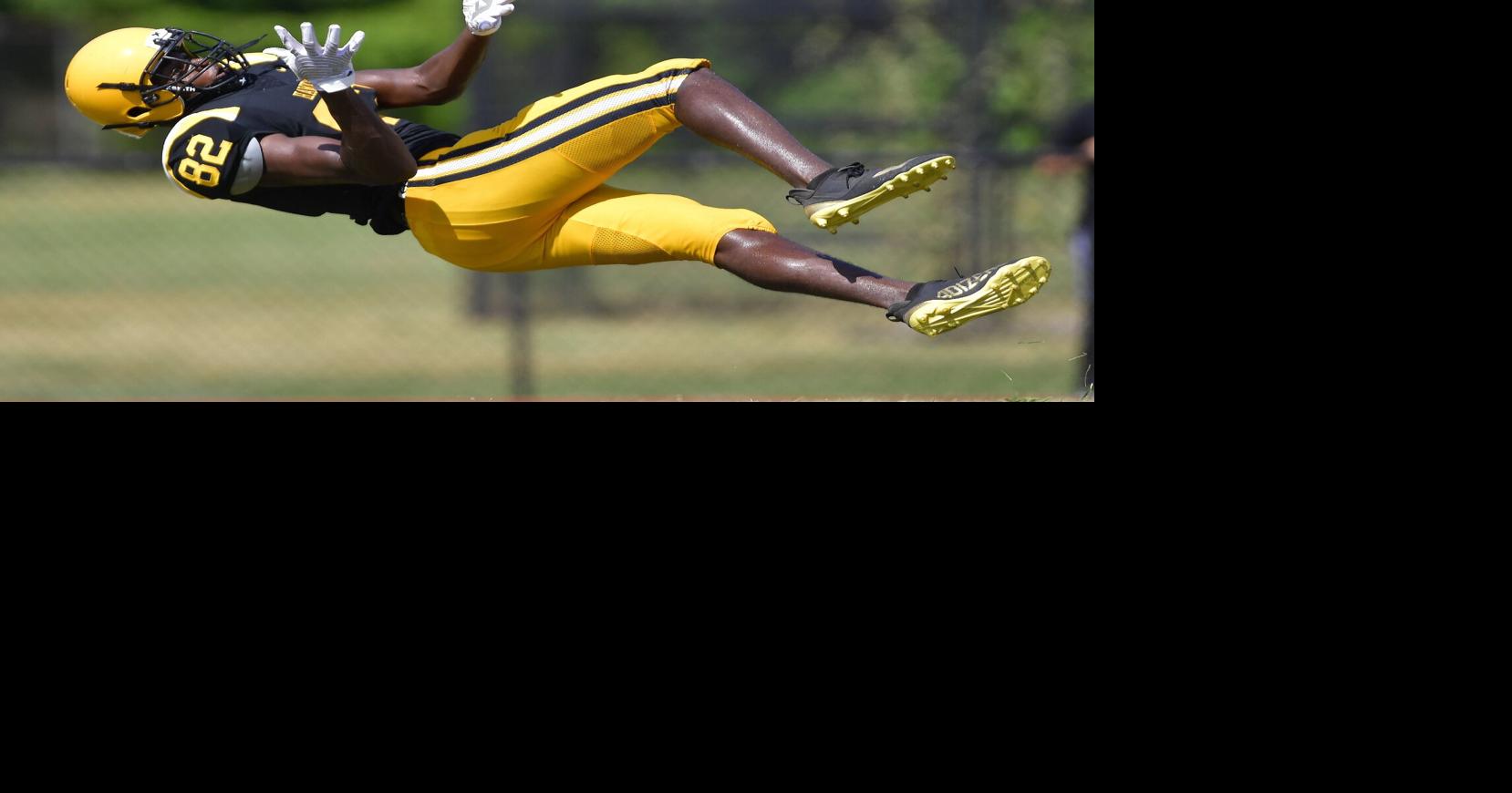 Hazelwood Central 48, Hazelwood East 0