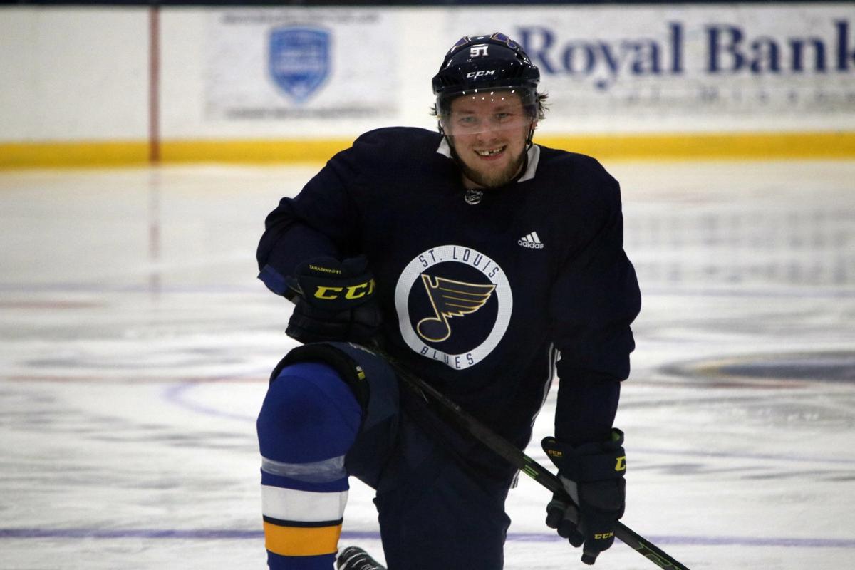 Tarasenko transitions from playing with the kids to ...