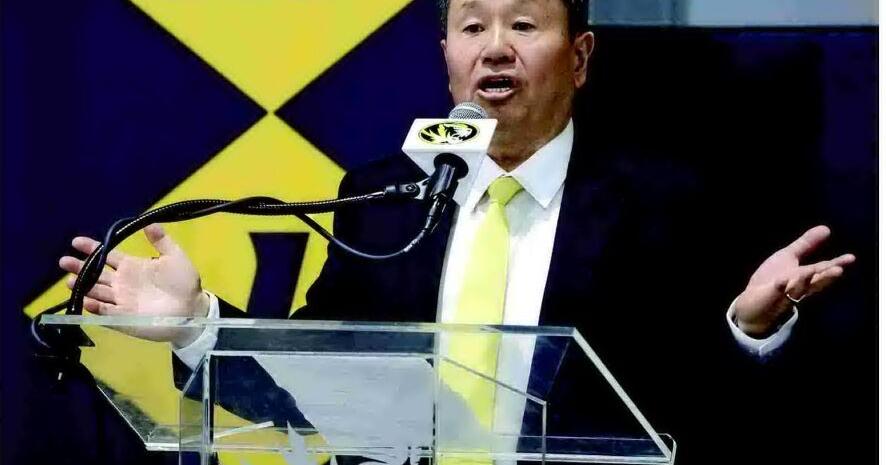 Lãnh đạo Đại học Missouri cắt ngân sách nhóm sinh viên đa văn hóa, lý do 'bảo vệ' trường