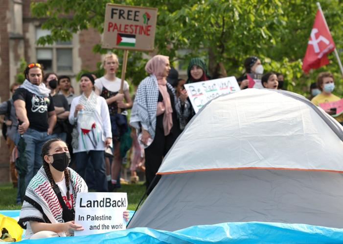 Washington University encampment goes up