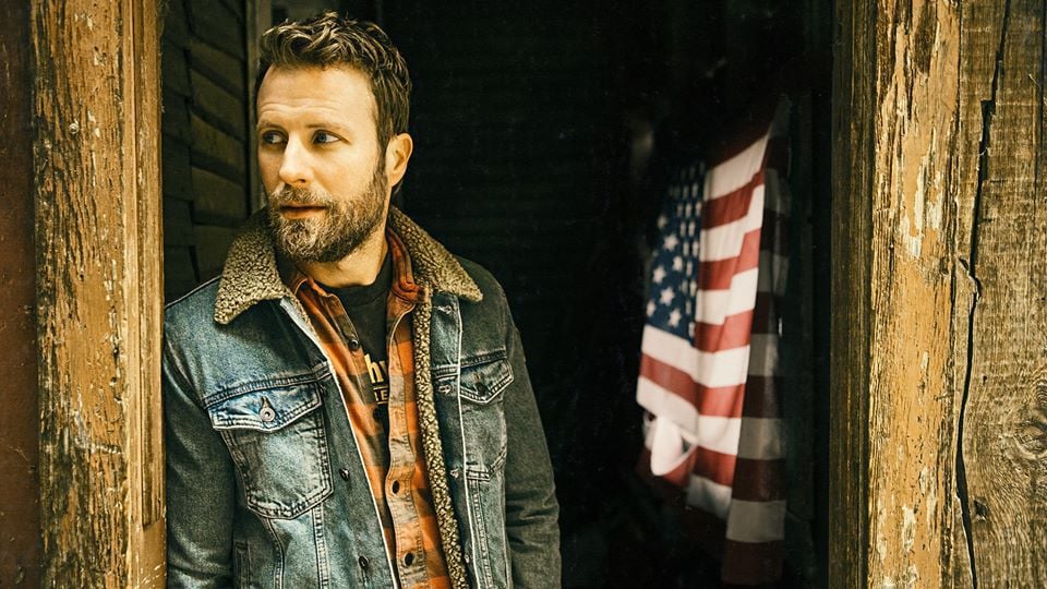 Country Star Dierks Bentley Brings The Hits Along With The Rain To