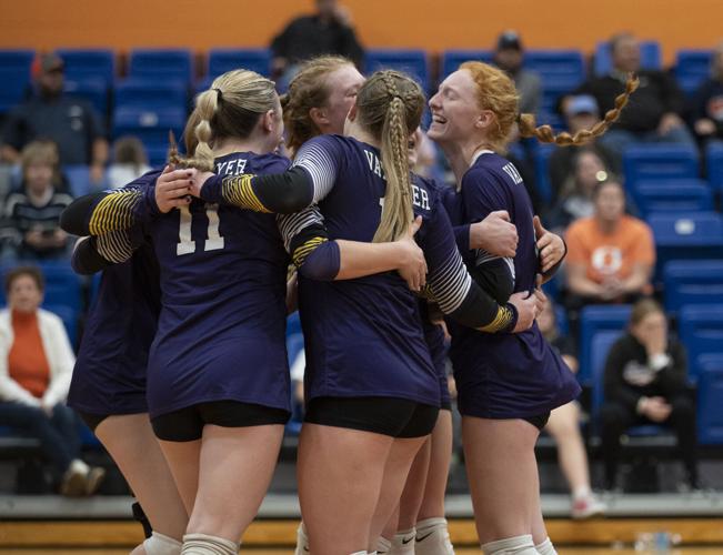 Valmeyer muscles past Okawville for second consecutive regional title