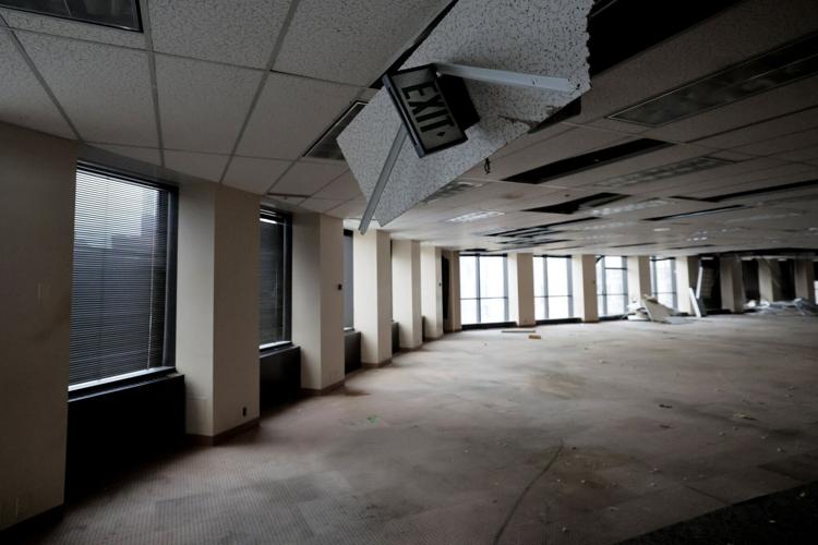 A rare look inside the vacant AT&T tower in downtown �����Ӱ�ԭ��