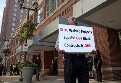 Protesters target �����Ӱ�ԭ�� Development Corp. north side grant program