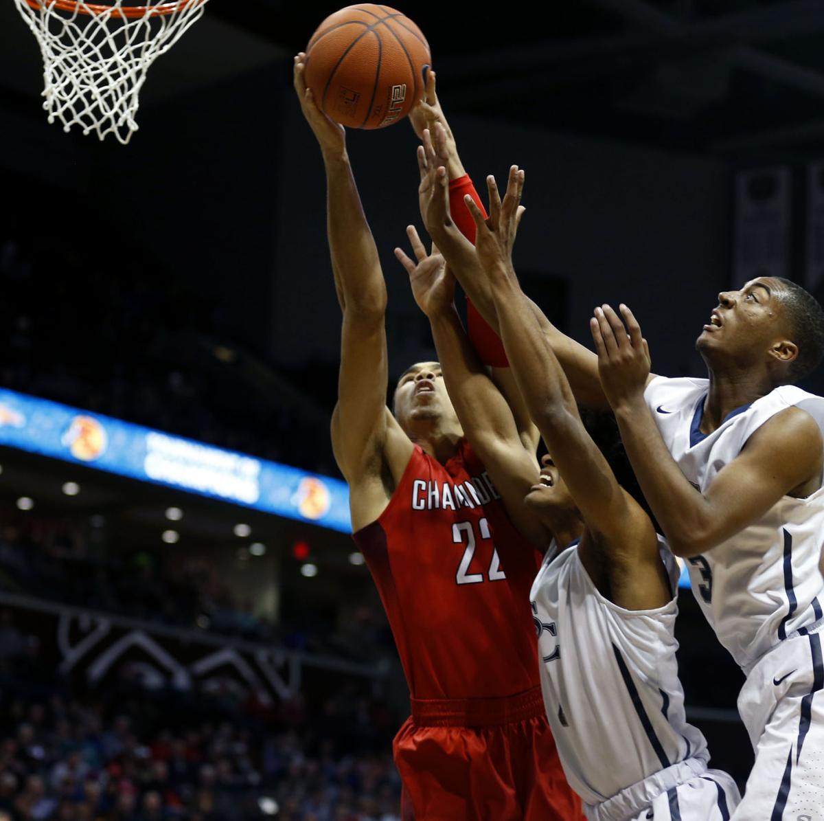 Sierra Canyon Rides Momentum To Win Over Chaminade Boys