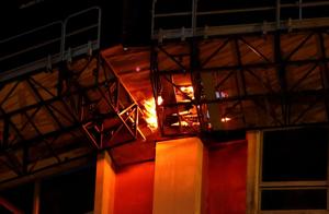 Small fire at the top of defunct Millennium Hotel in downtown St. Louis