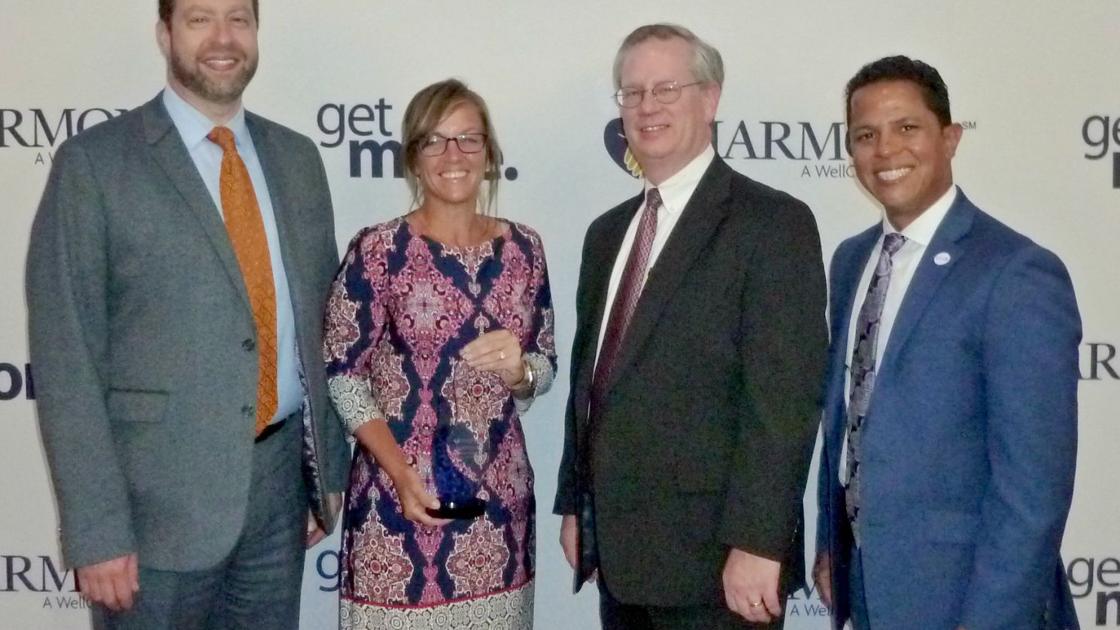 State Rep. Katie Stuart Receives CommUnity Hero Award from Harmony Health Plan | News | stltoday.com