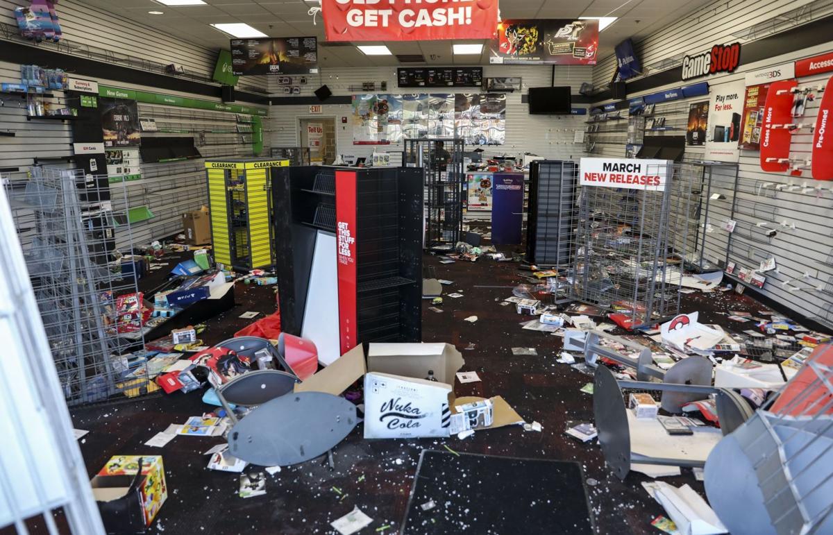 St. Louis businesses despair, reopen, after more than 70 hit by looters | Local Business ...