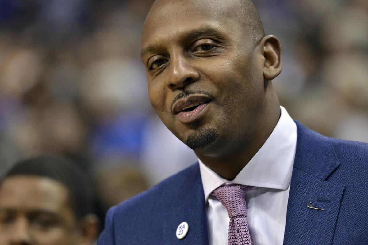 Penny Hardaway's Second Act: Coaching Middle School Basketball