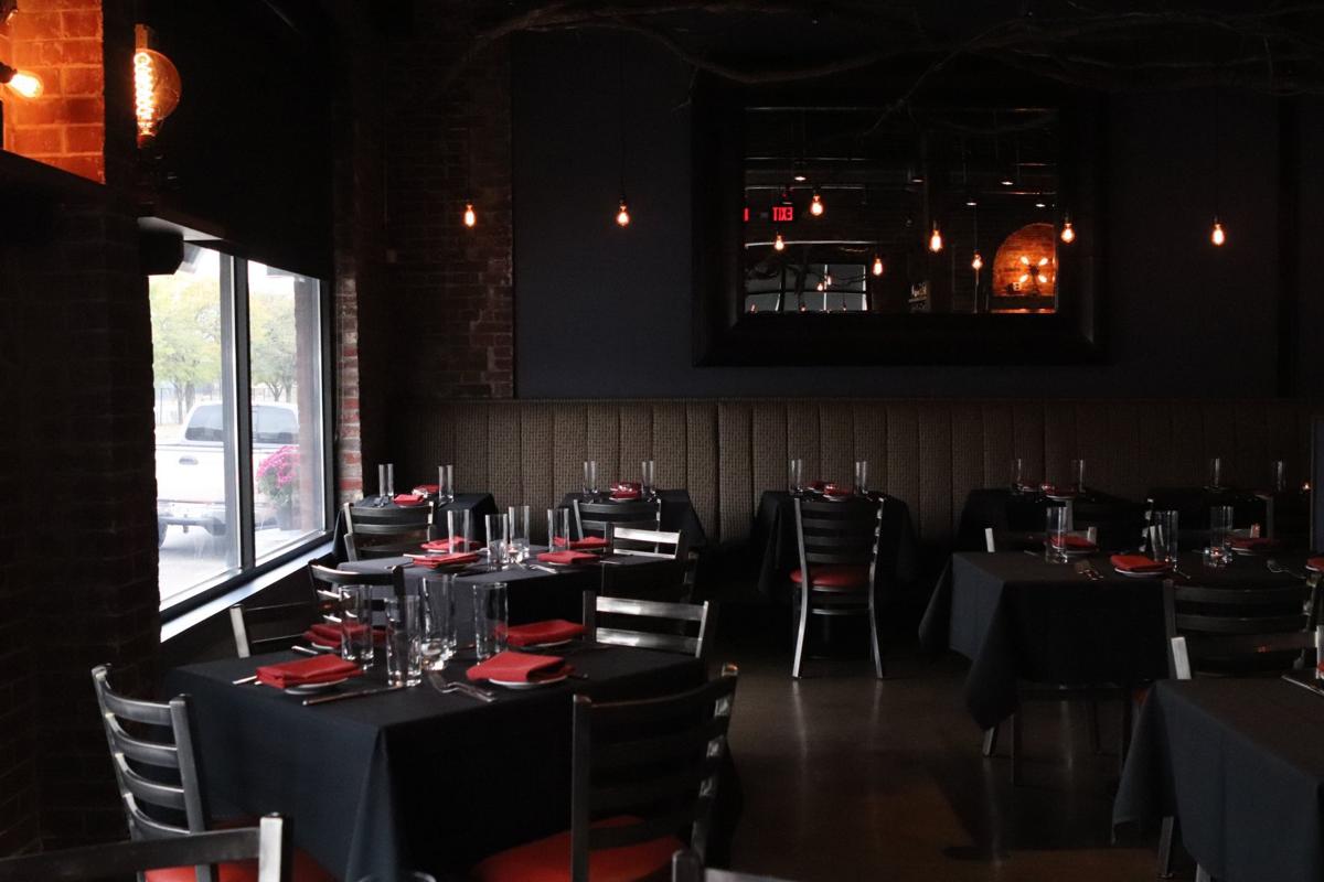 Hamilton's Urban Steakhouse focuses attention on tender, juicy steaks