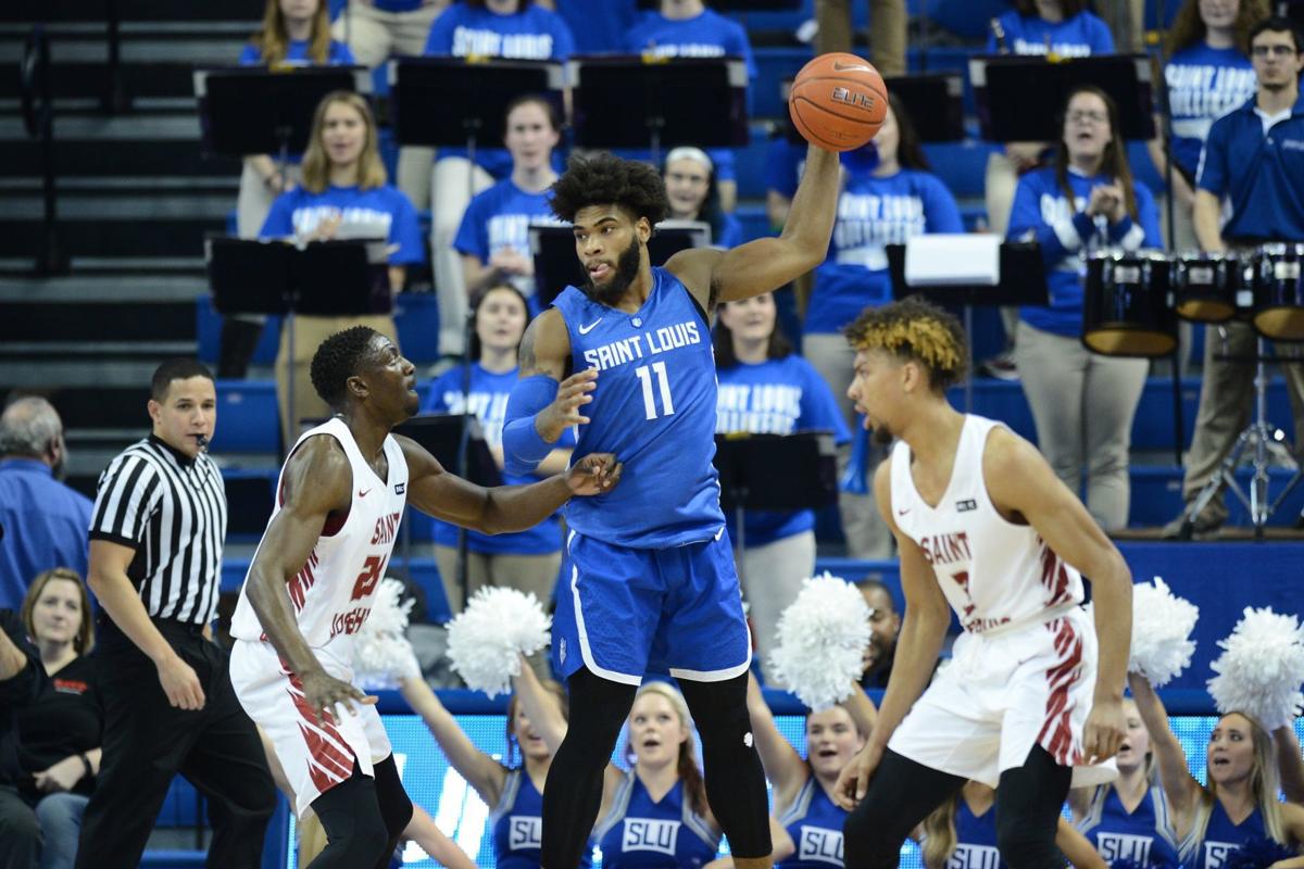 Slu Stays On Top In A 10 By Beating St Joseph S Slu Billikens