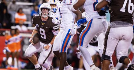 East St Louis rally falls short against Chicago Mount Carmel in battle of state champions East St Louis rally falls short against Chicago Mount Carmel in battle of state champions