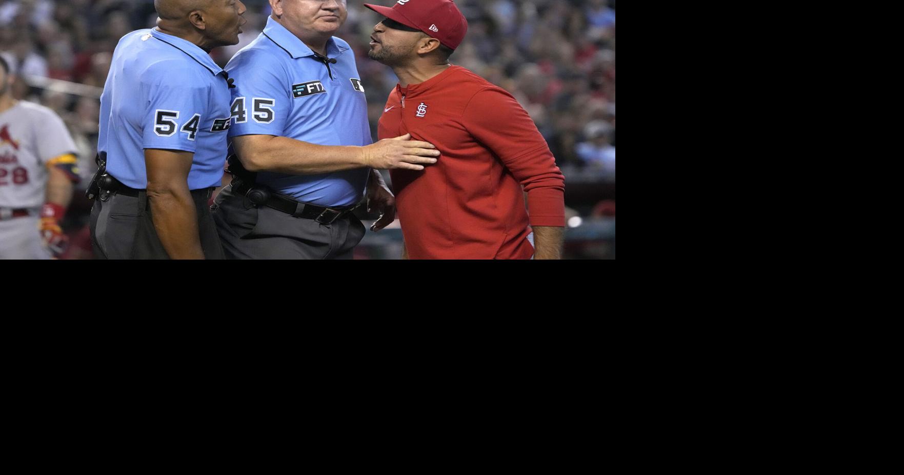 Cardinals manager gave up his number for the best reason