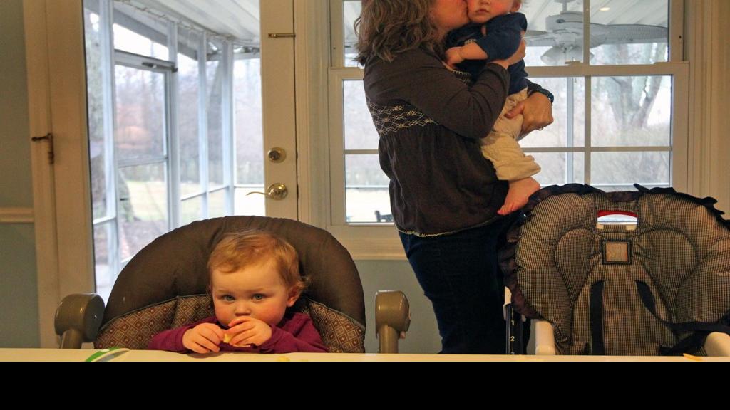 Mom weighs whether to keep twins together in school Metro